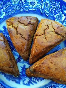 Pumpkin Chai Scones