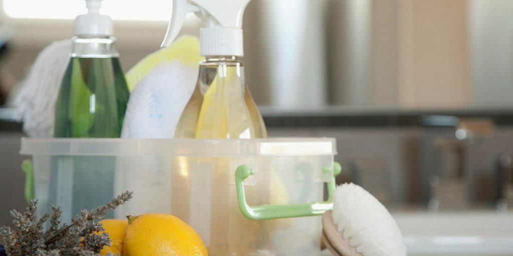 5 toxic cleaning products to switch