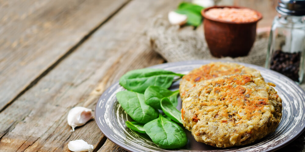 Red lentil and white bean burgers